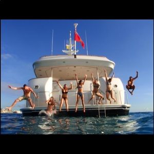 Meet your Posher, Joelle